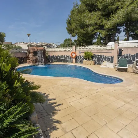 Сasa de vacaciones Belvilla By Oyo Casa Ausias El Vendrell